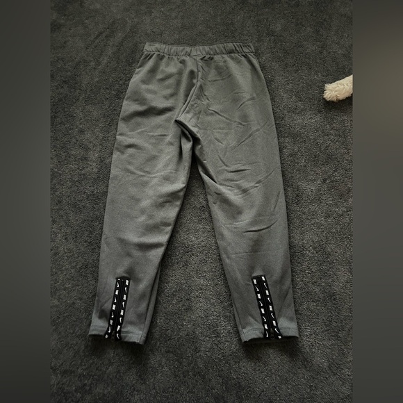 Women’s Nike Sweatpants - Picture 2 of 3